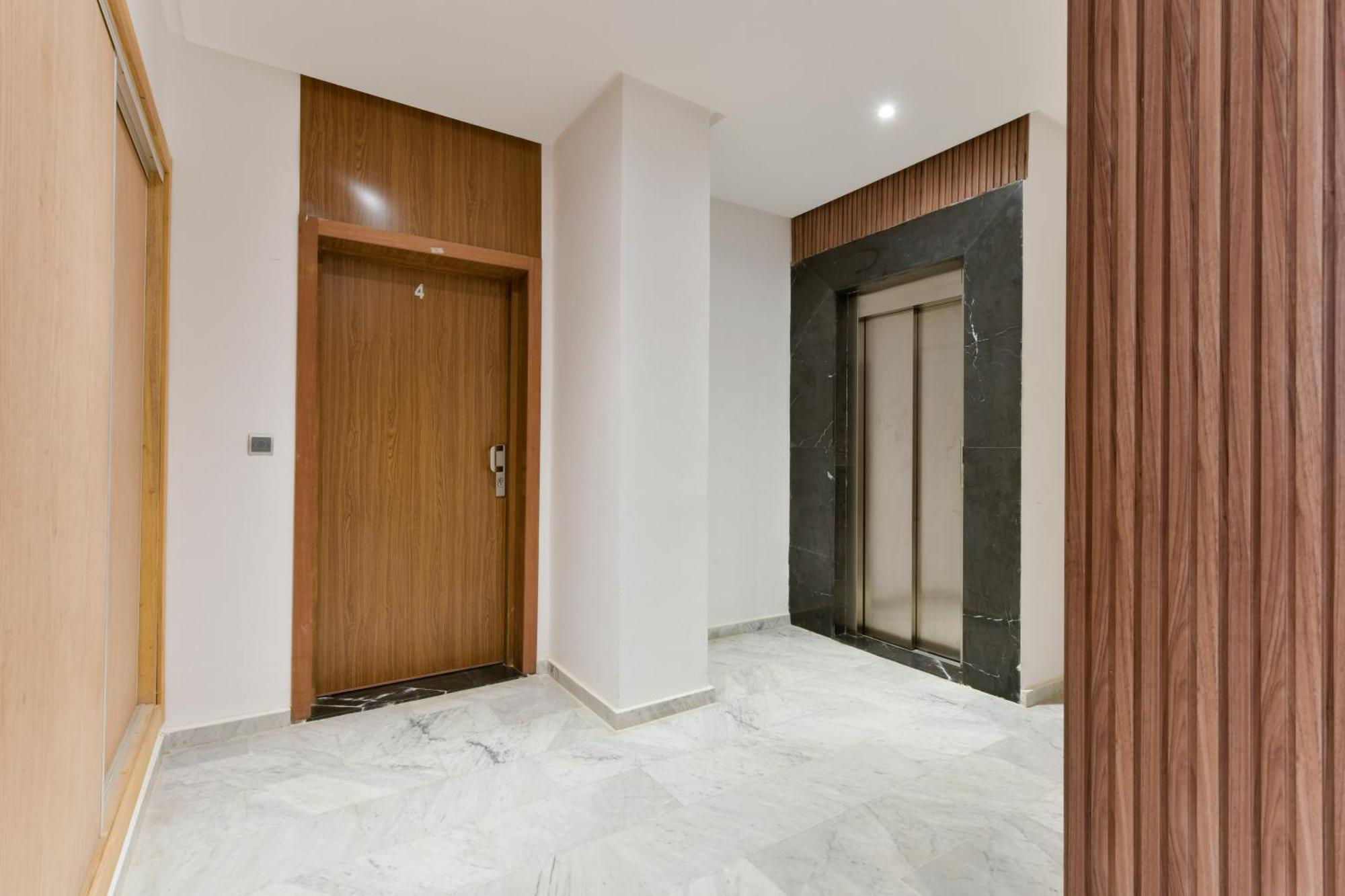 Appartement Charmant & Cozy - Centre Ville De Рабат Екстериор снимка
