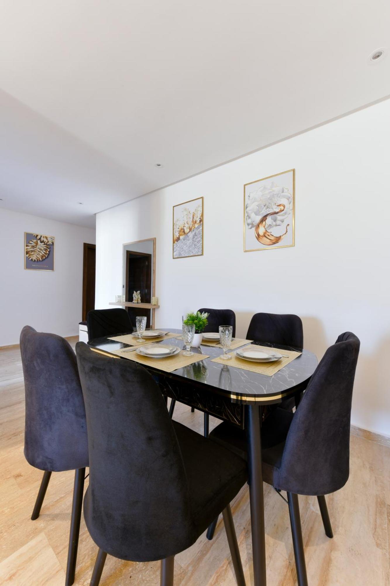 Appartement Charmant & Cozy - Centre Ville De Рабат Екстериор снимка