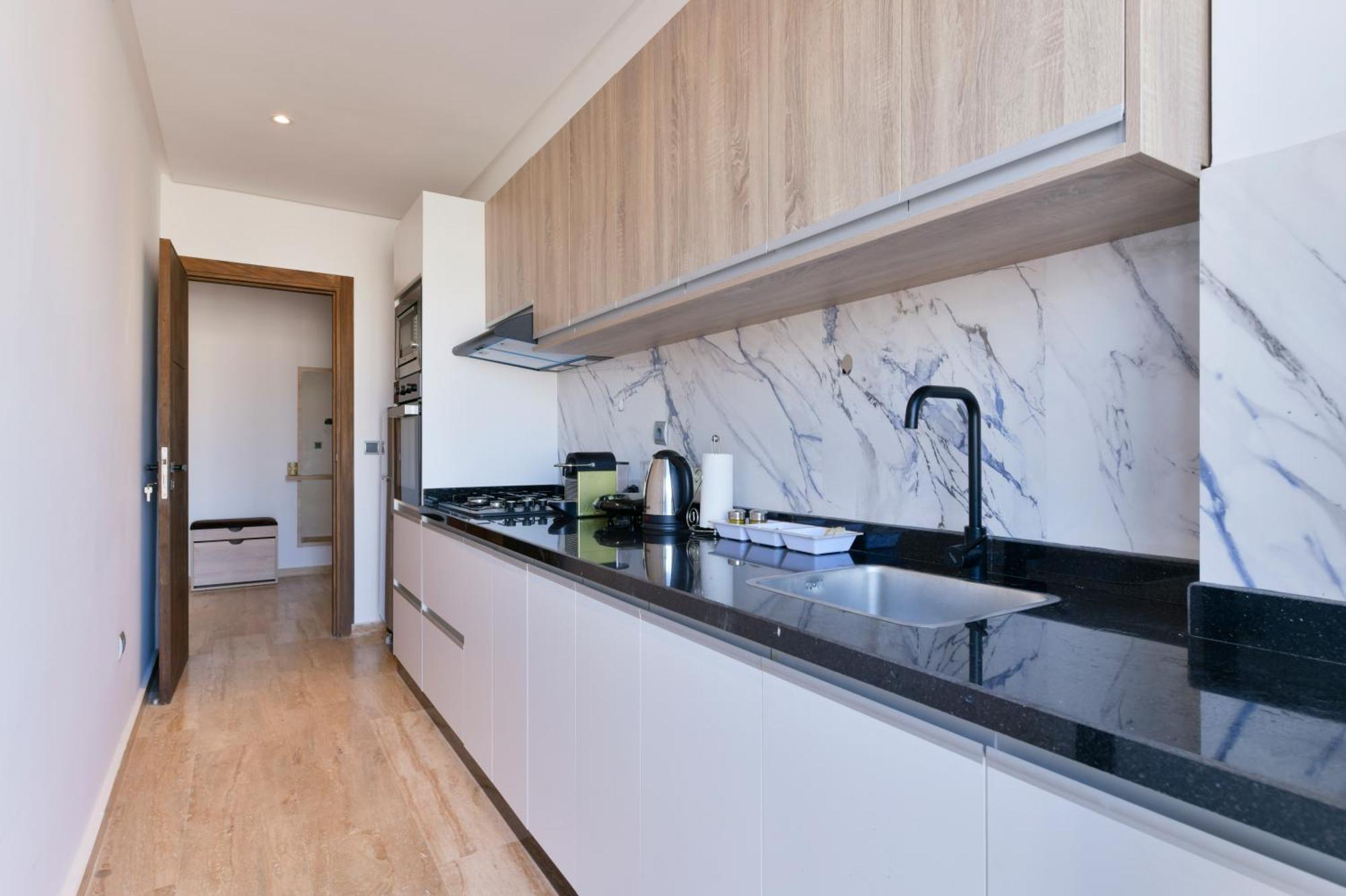 Appartement Charmant & Cozy - Centre Ville De Рабат Екстериор снимка